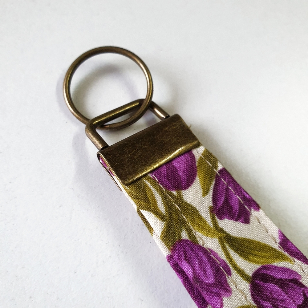 8 for $15 * Floral Fabric Key Fob Wristlet - Picture 2 of 5
